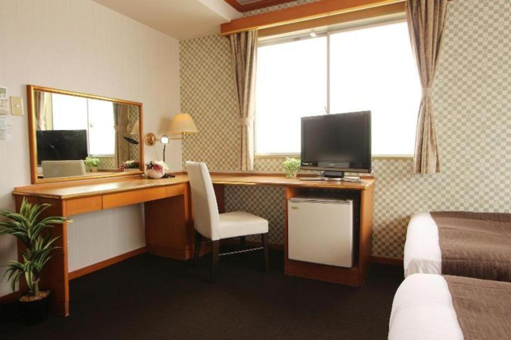 Hotel Livemax Budget Naha Tomarikou Exterior foto