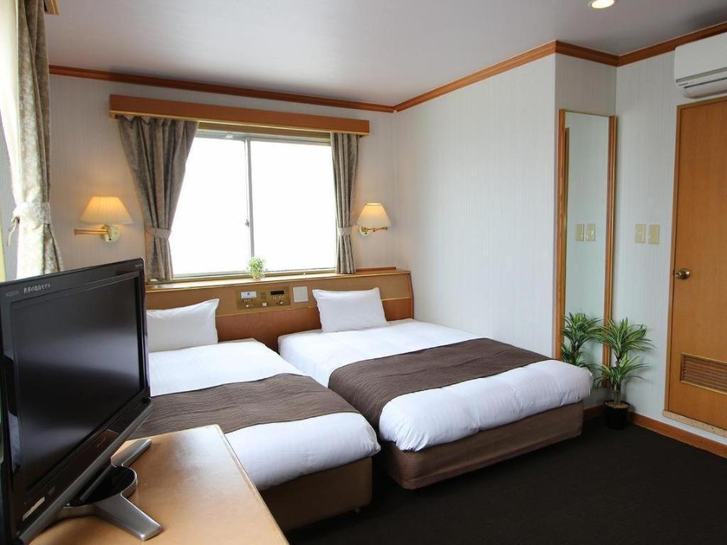 Hotel Livemax Budget Naha Tomarikou Exterior foto
